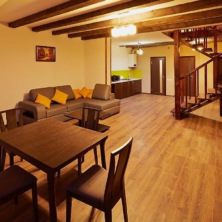 Apartment On Lychakivska Лвив Екстериор снимка