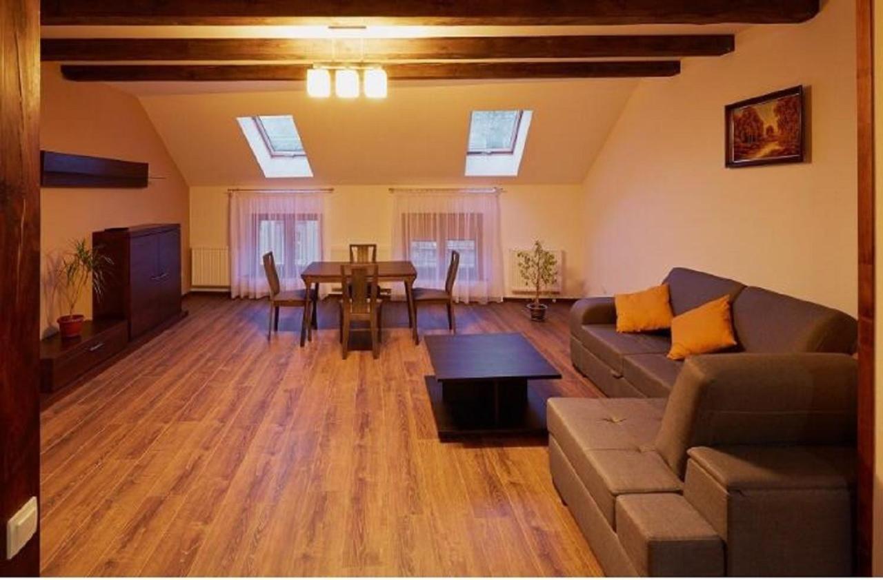 Apartment On Lychakivska Лвив Екстериор снимка